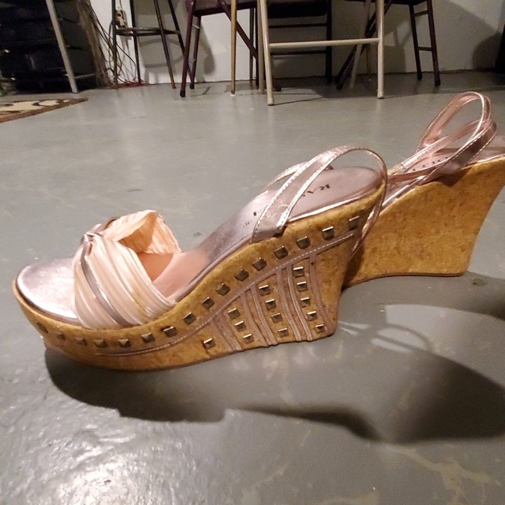wedge heel - Picture 2 of 5